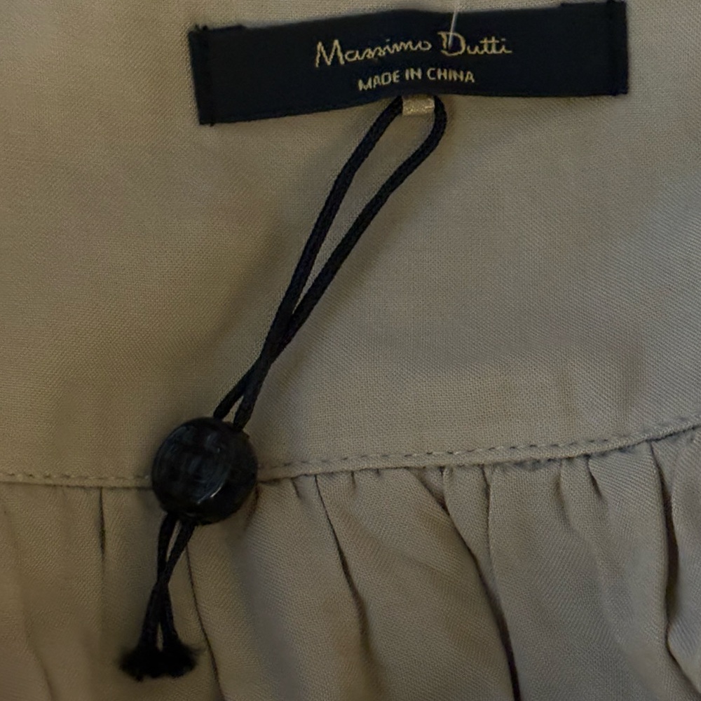 Massimo Dutti
Long  Gathered  Halter Neck Strappy Dress in Sz S - Picture 8 of 11